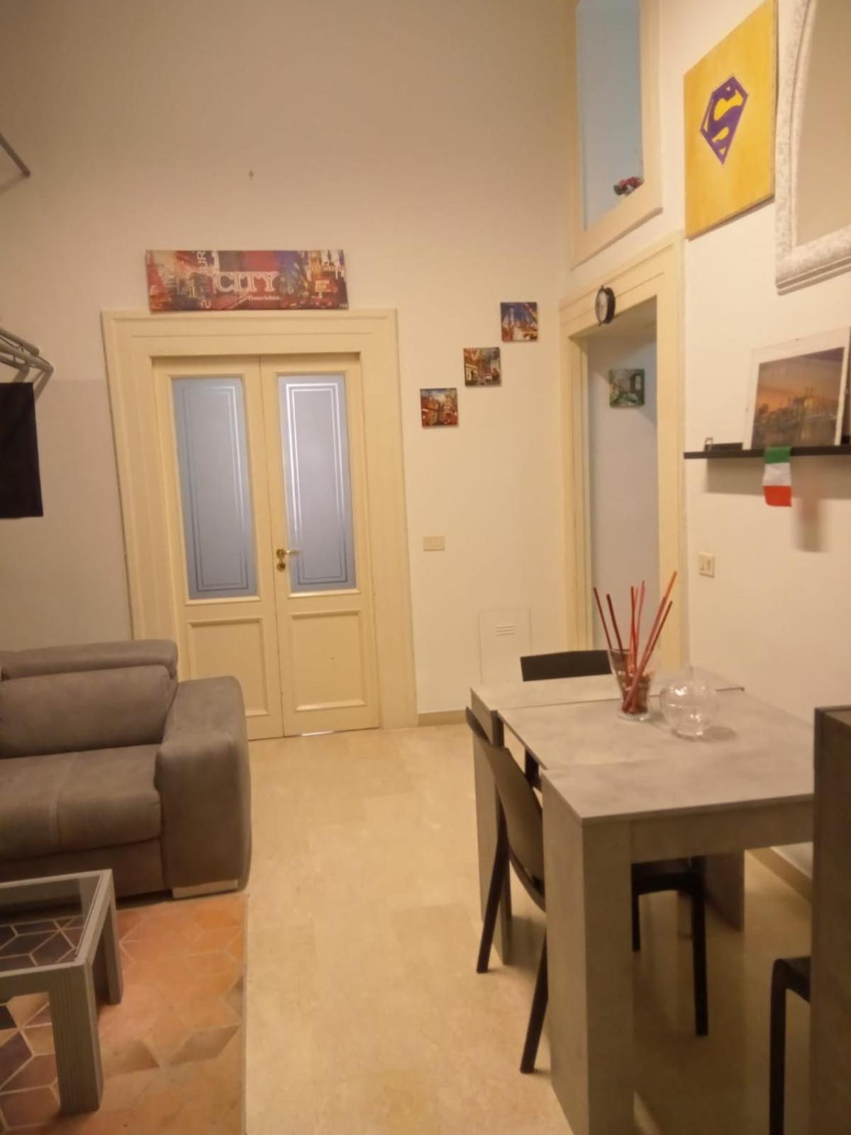 Bross Apartament ซาแลร์โน ภายนอก รูปภาพ
