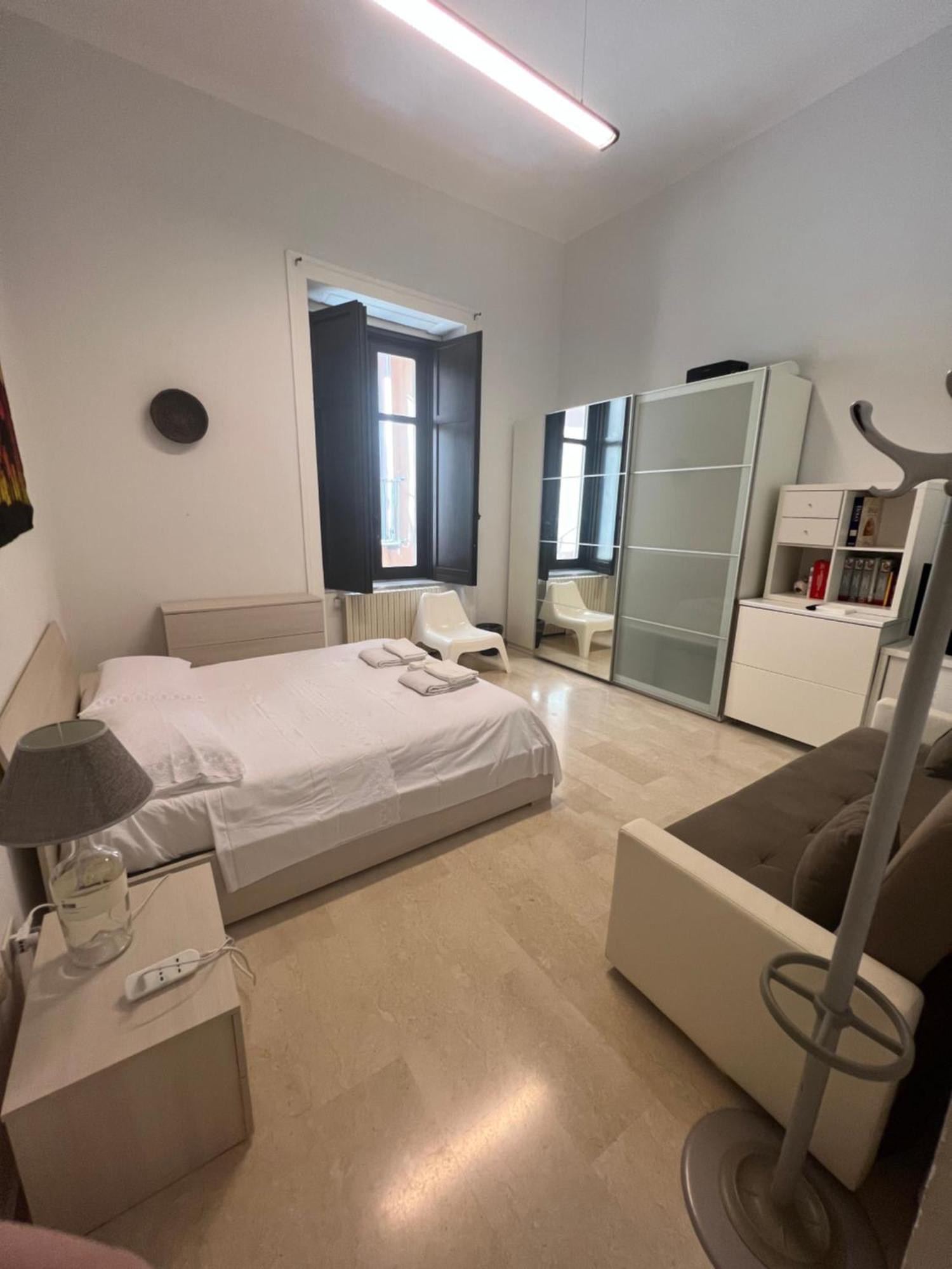 Bross Apartament ซาแลร์โน ภายนอก รูปภาพ