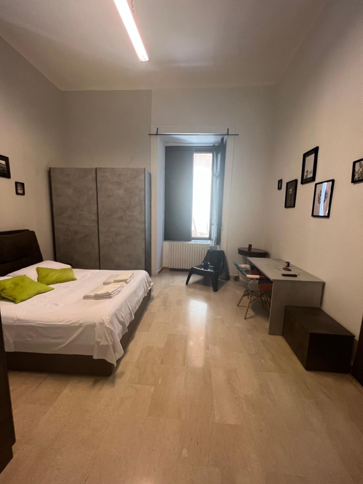 Bross Apartament ซาแลร์โน ภายนอก รูปภาพ